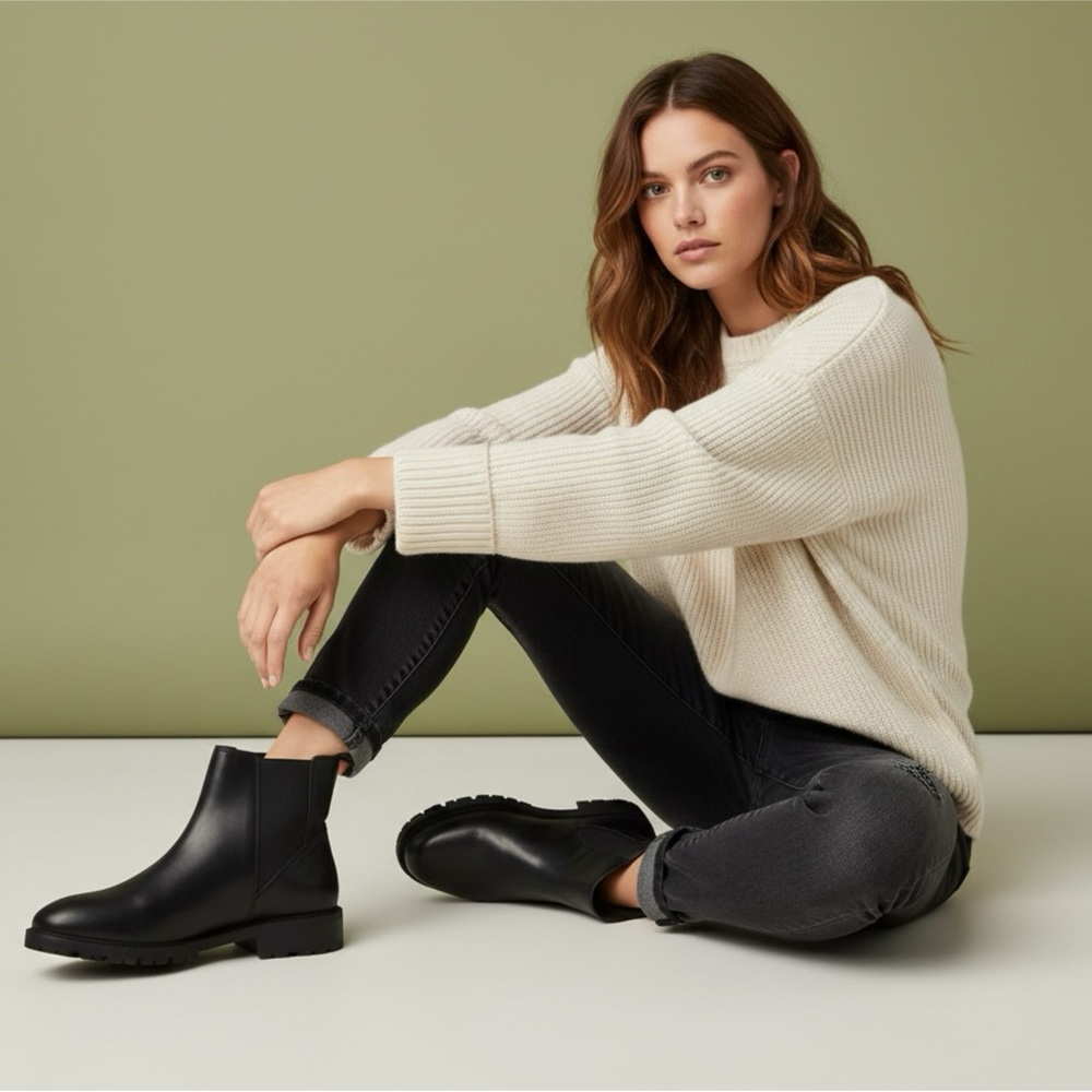 Steve Madden Ladies’ Leather Chelsea Boot - size 7